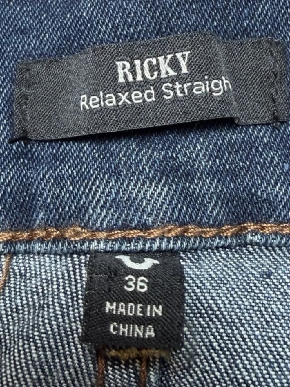 True Religion Men's Straight Leg Relaxed Fit Jeans New with tags‎